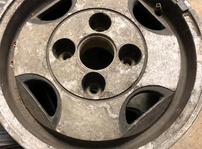 RJ 63 : décapage jantes Alu à Cournon près de Clermont-Ferrand et Aubière